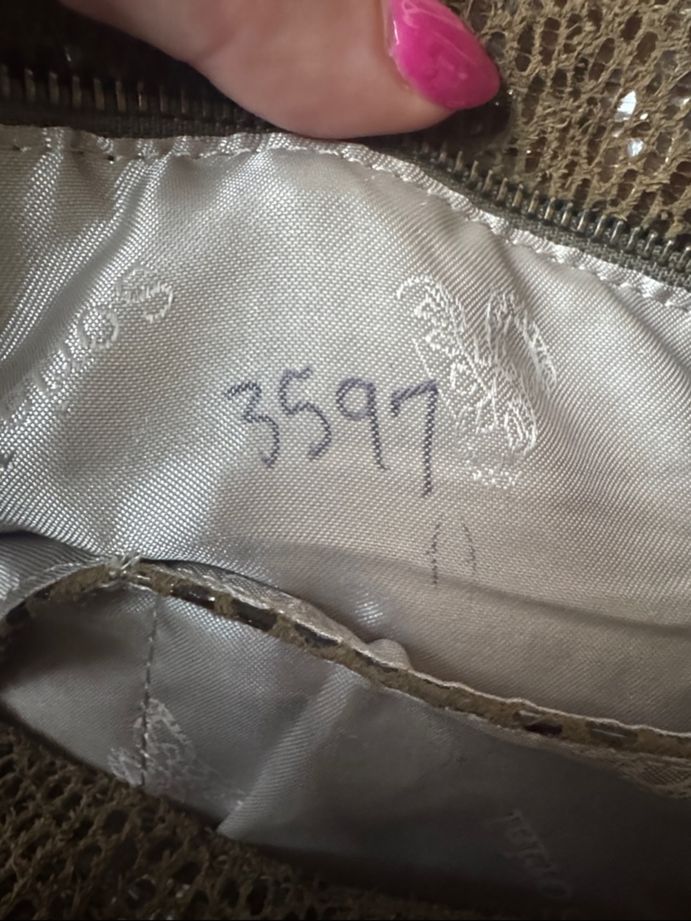 SORIAL Snake-Embossed Hobo Shoulder Bag - Picture 7 of 7